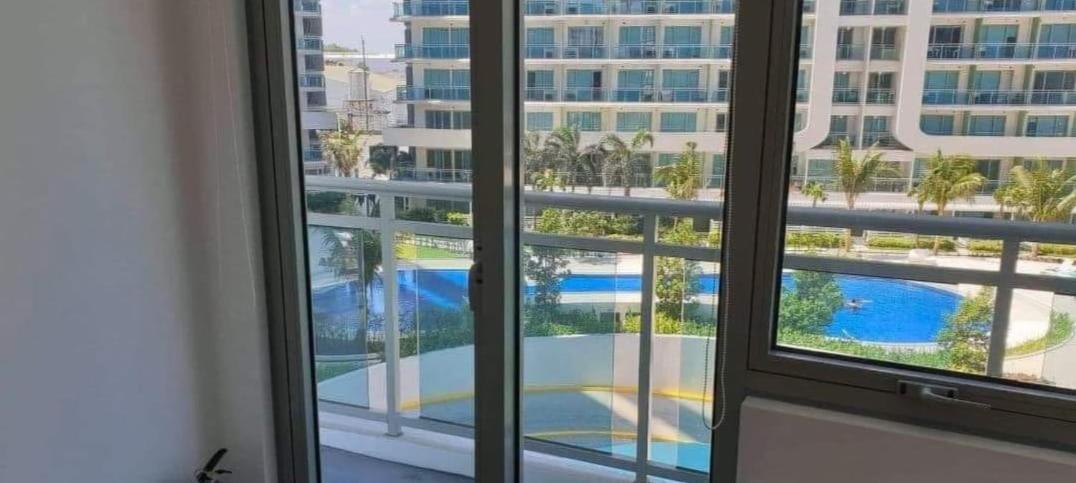 Azure Urban Resort Paranaque City Dış mekan fotoğraf