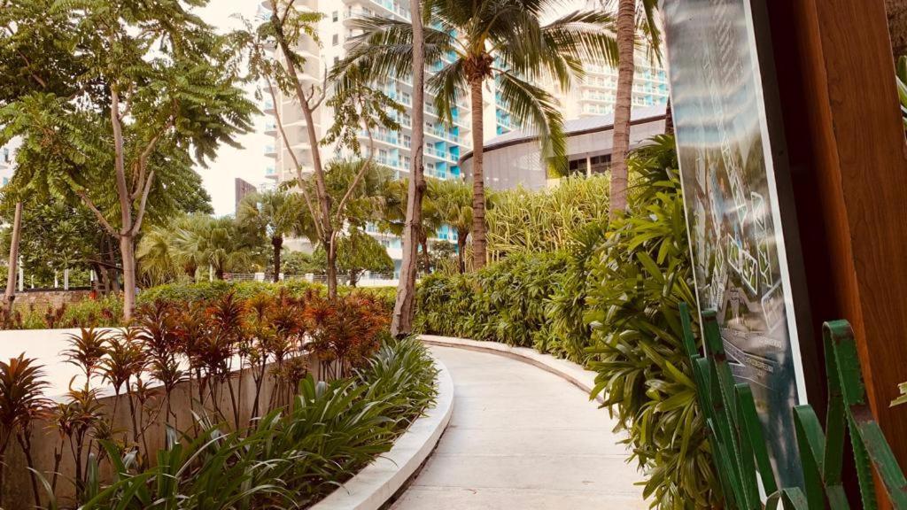 Azure Urban Resort Paranaque City Dış mekan fotoğraf